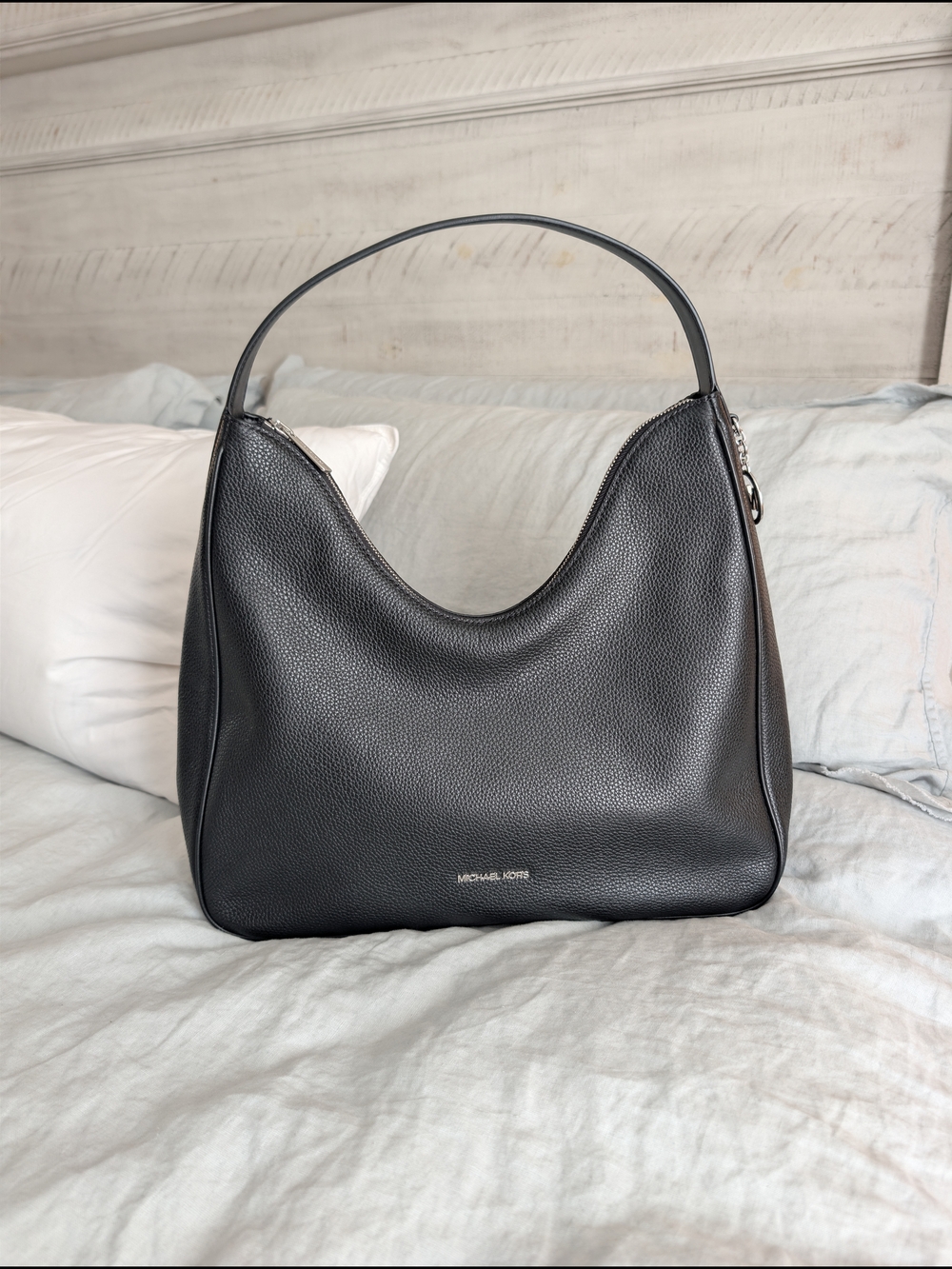 Michael Kors Nayla Medium Pebbled Leather Hobo Shoulder Bag NWT Black